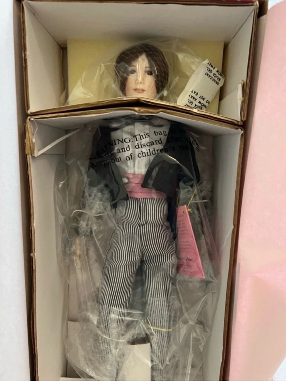 Paradise Galleries Wedding Collection 4 Doll Set COAs Stands Stamped